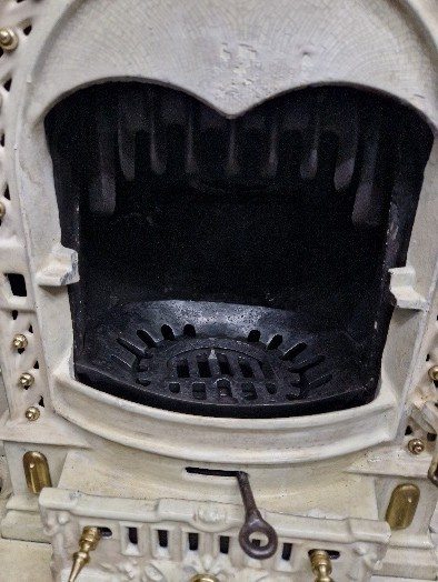 The firebox with internal parts refitted